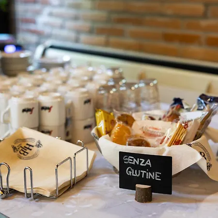 Lucrezia Borgia 3* Феррара