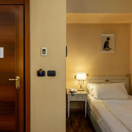 Lucrezia Borgia Hotel 3*