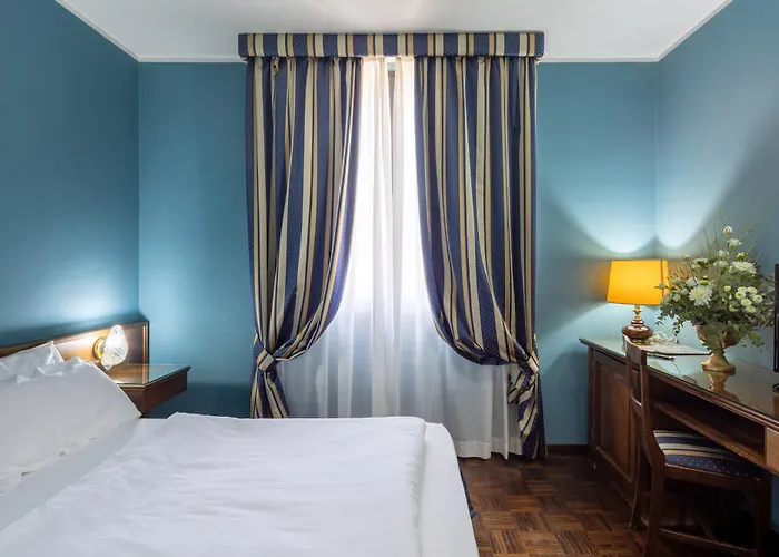 Lucrezia Borgia Отель