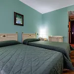 Hotel Lucrezia Borgia 3*