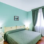 Lucrezia Borgia Hotel