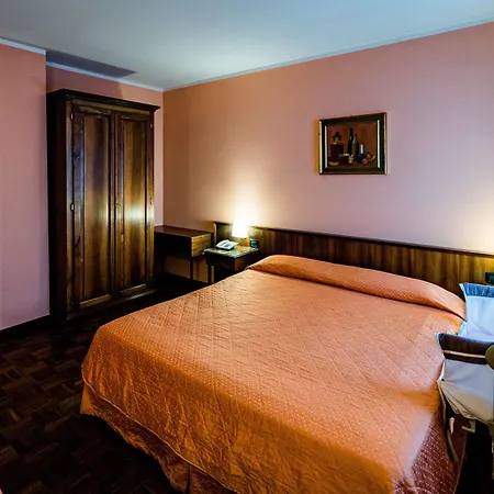 Lucrezia Borgia Hotel 3*