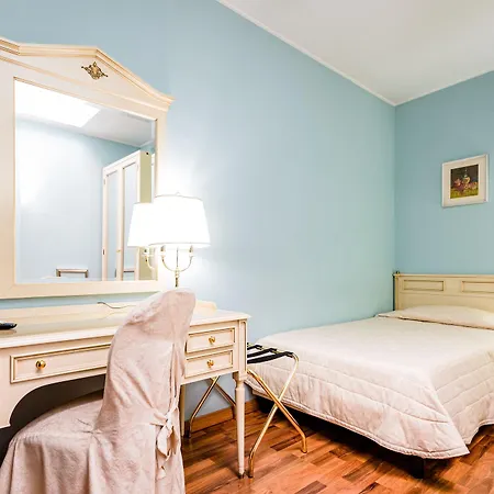 Lucrezia Borgia Otel