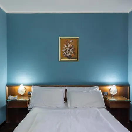 Lucrezia Borgia 3* Феррара