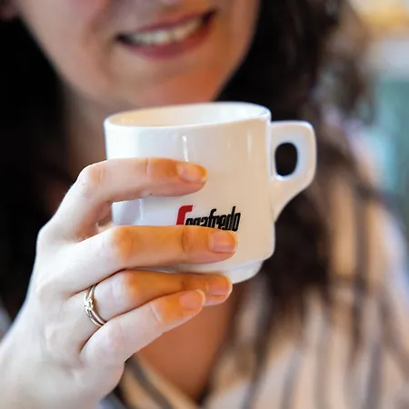 Lucrezia Borgia פררה