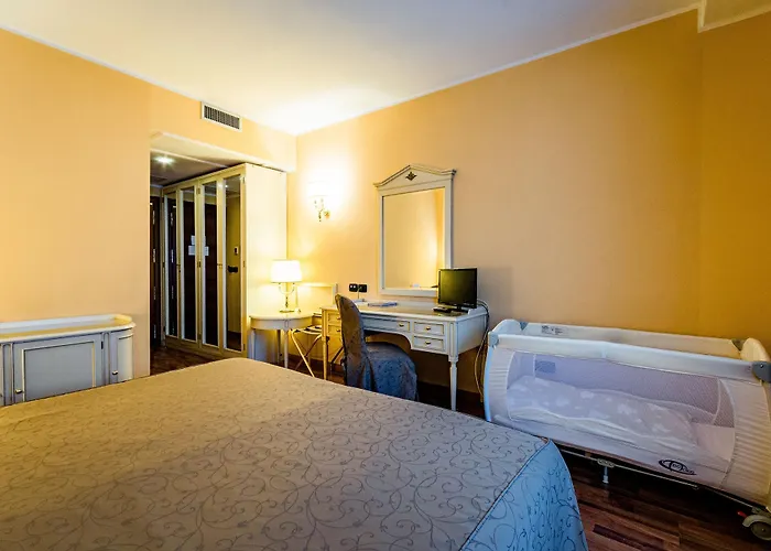 Lucrezia Borgia فندق 3*