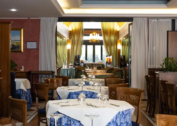 Lucrezia Borgia فندق 3*