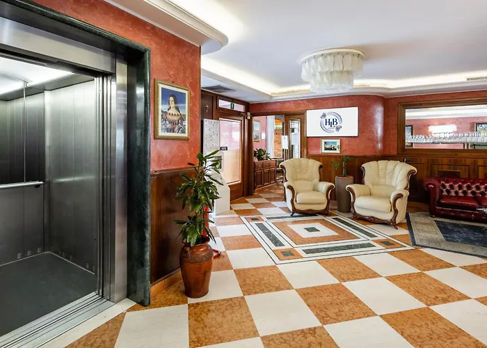 Lucrezia Borgia فندق