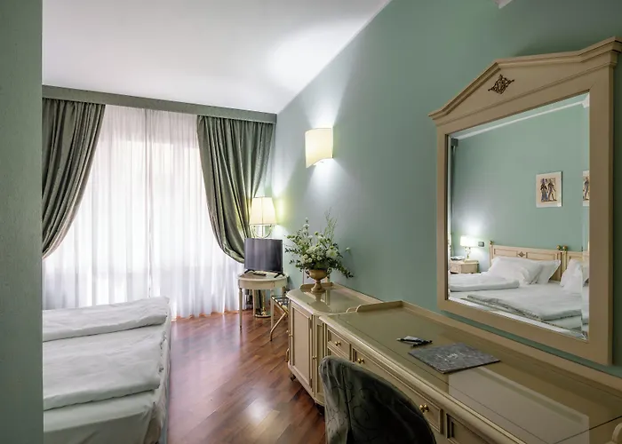 Lucrezia Borgia فندق 3*