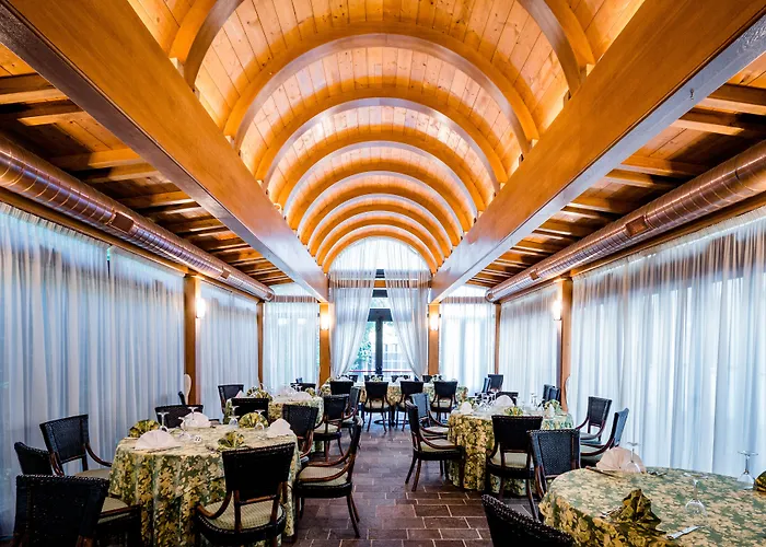 Lucrezia Borgia فندق 3*